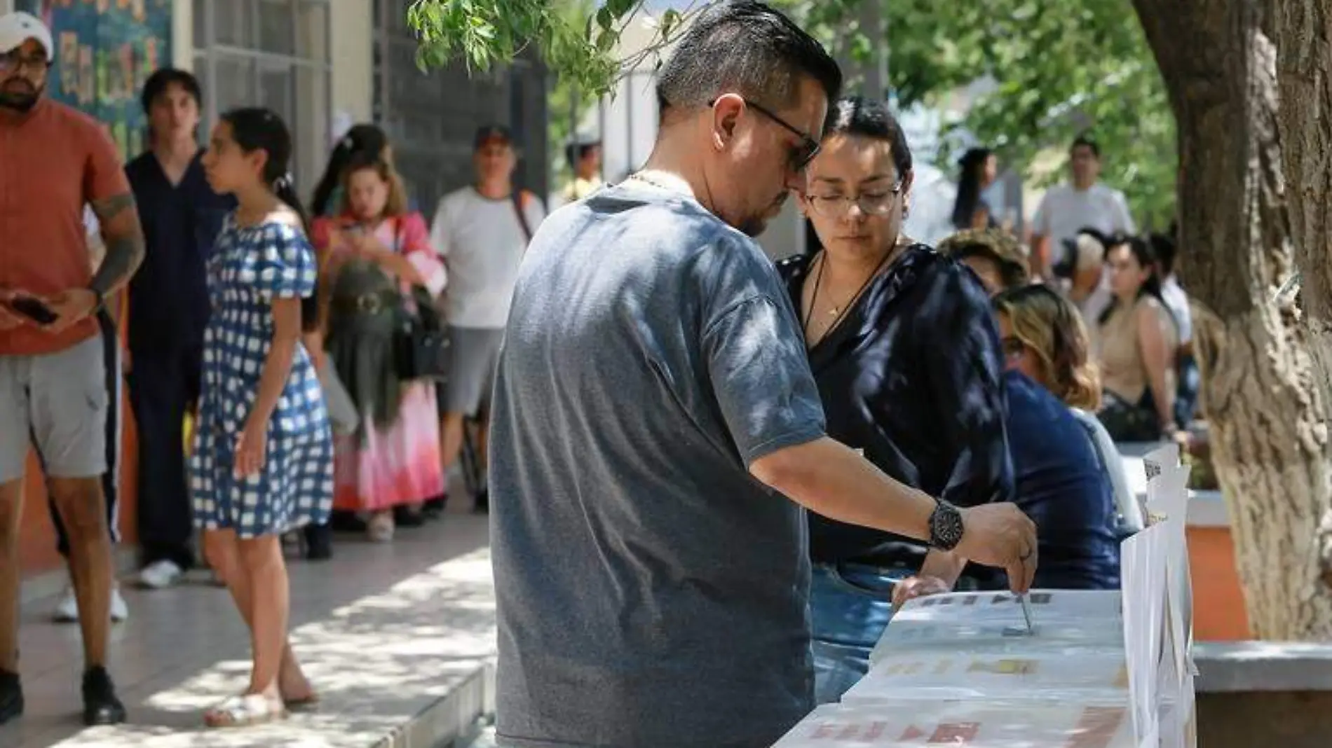 Elecciones 2024_ Ciudadanos emiten su voto en Durango